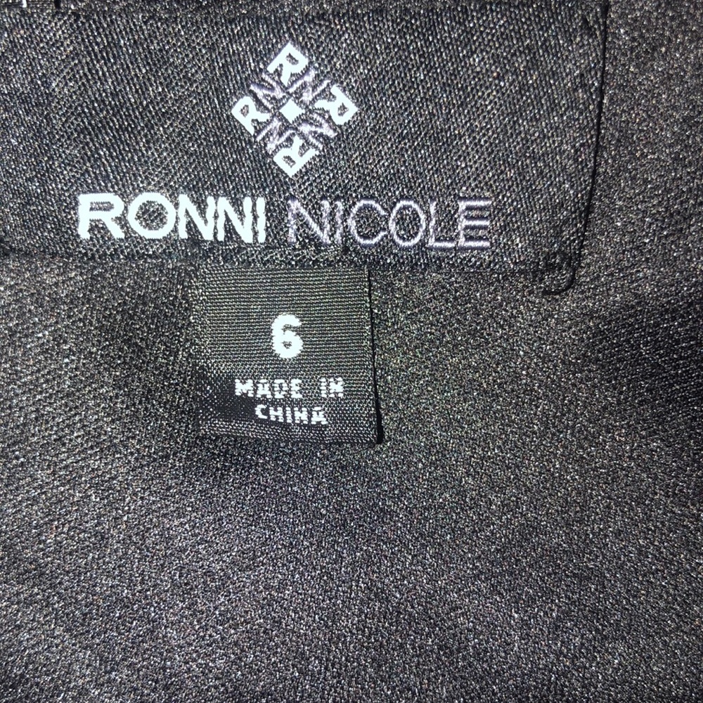 RONNI NICOLE SZ.6 Black dress‎ 💐 - Picture 11 of 11